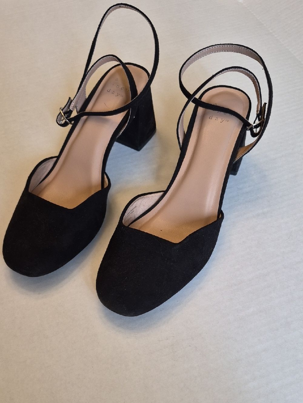 A New Day Black Suede Ankle Strap Block Heels Classic Pumps Size 9